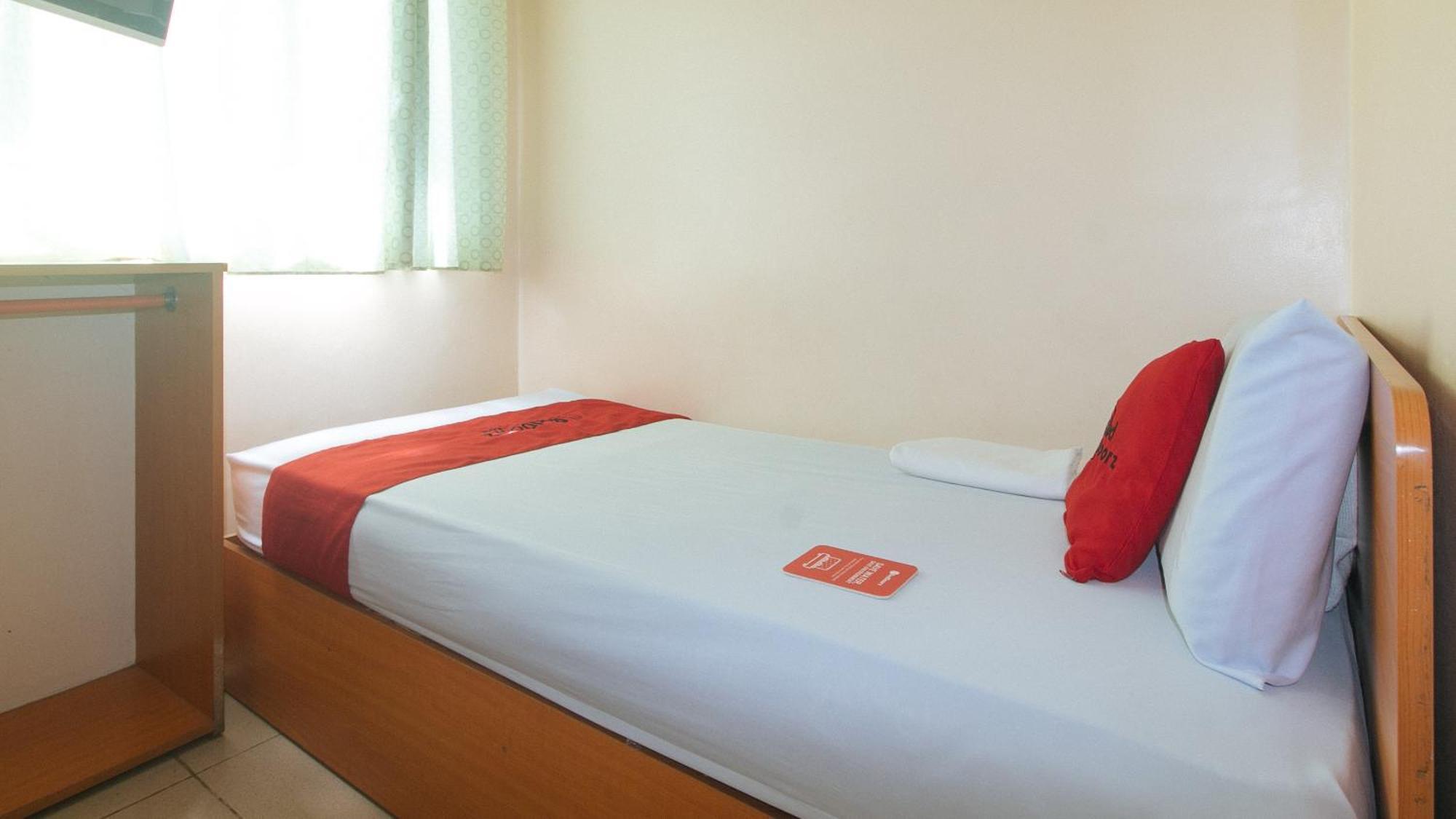 Reddoorz @ Asiana Pension Inn Mandawe Eksteriør bilde